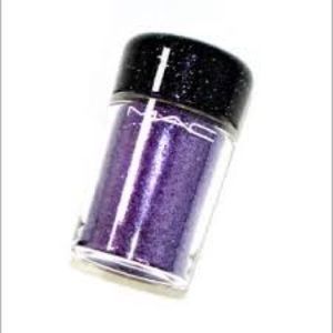 MAC Cosmetics full-size Amethyst Glitter